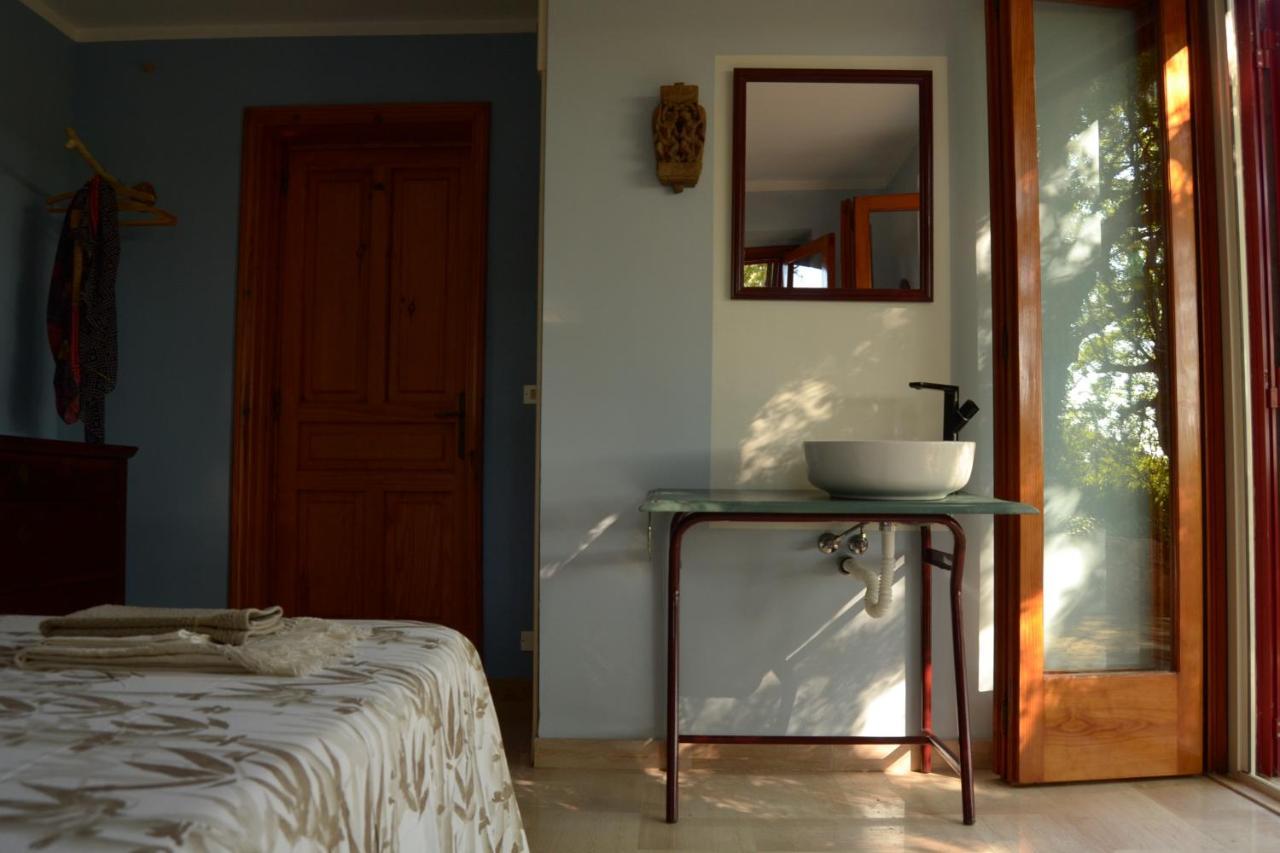 Hostal Par Tot Locorotondo Exterior foto